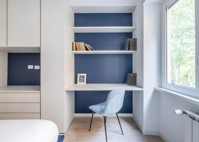 Apartment Bedroom With Balcony Near Vatican *